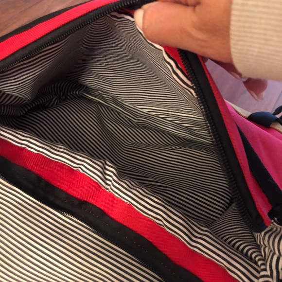 New Messenger Bag. Adjustable straps. Zipper top. - Picture 5 of 5